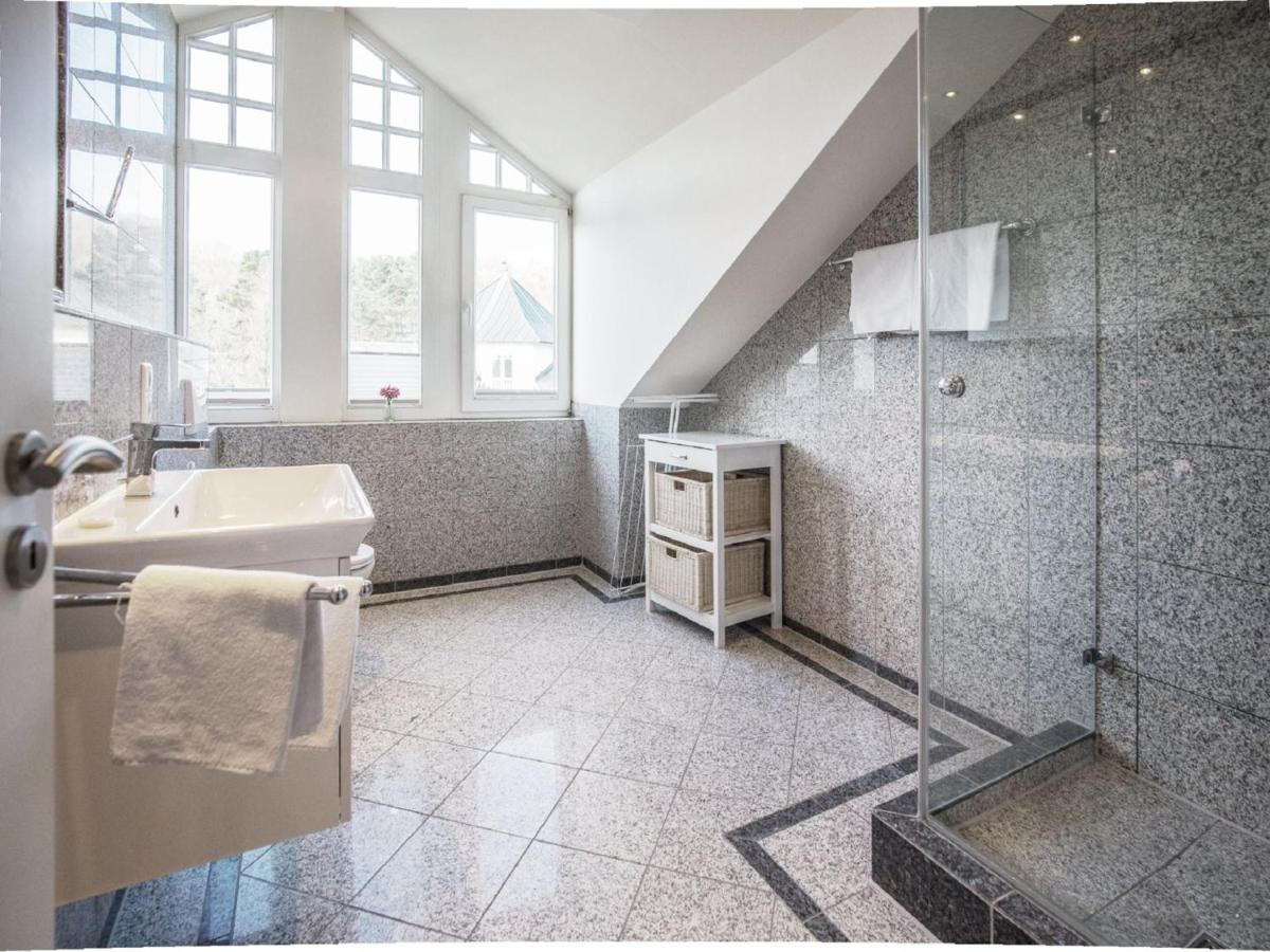 Komfortplus Mit 2 Schlafzimmern Und Balkon Im Dachgeschoss 217 *